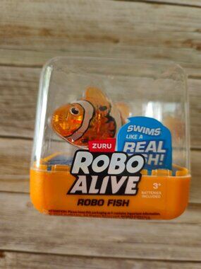 ZURU Robo Alive Robo Fish Orange Clownfish Color Changing Water Toy NWT